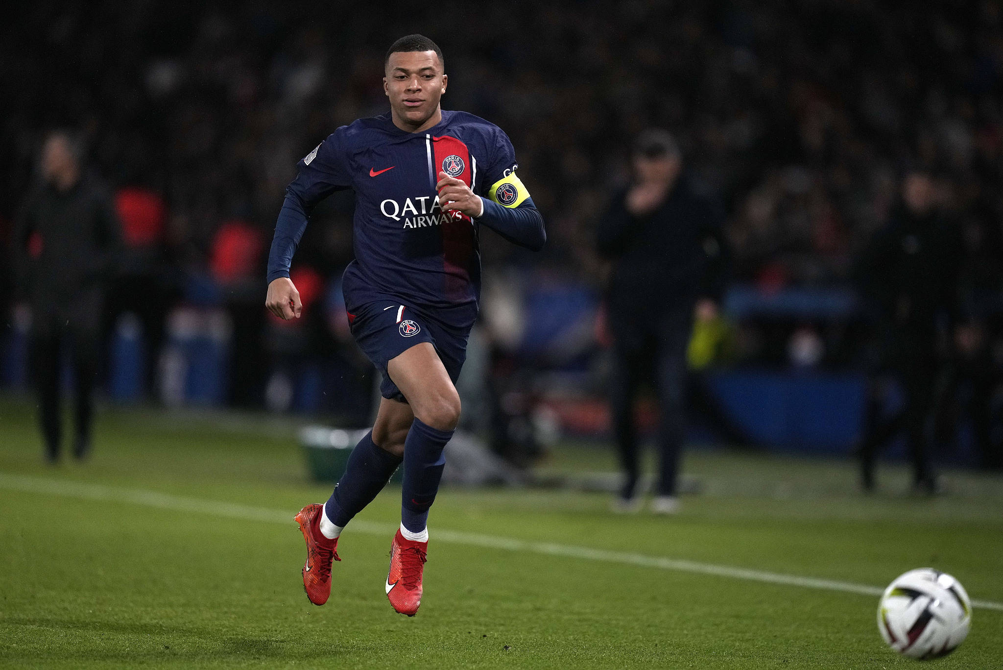 爱游戏体育官方网站-关于Ning与70激战巴塞罗那分钟，重返赛场胜负难料！，莱万多夫斯基焦点对战再创辉煌时刻的信息